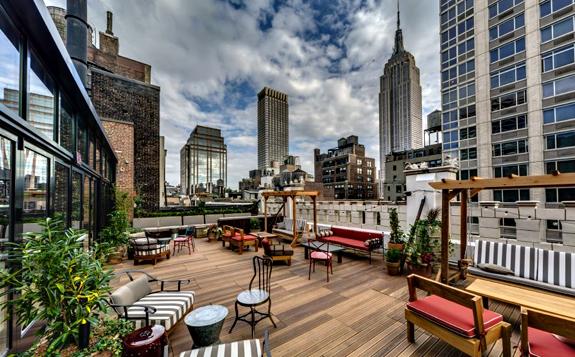 Refinery Hotel Rooftop Bar & Lounge